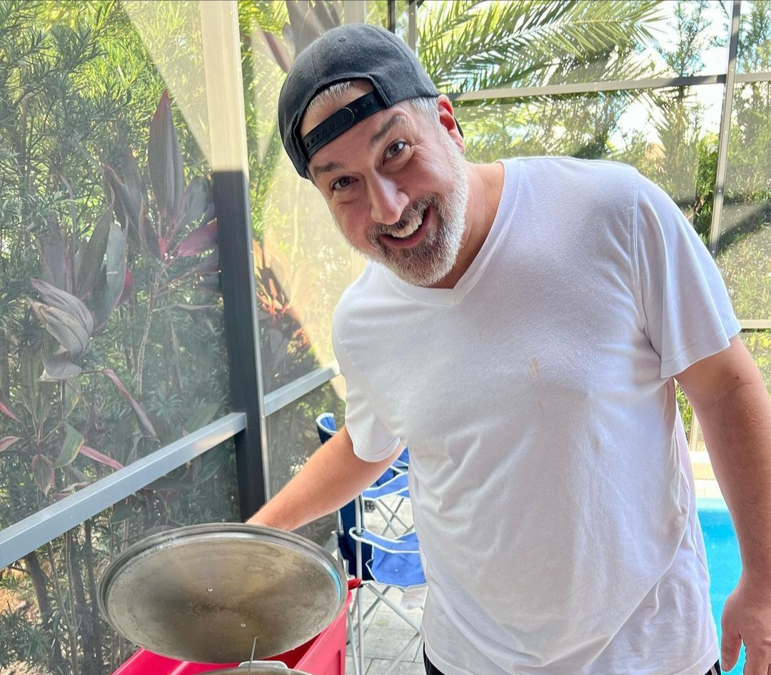 Joey fatone Net worth & Salary