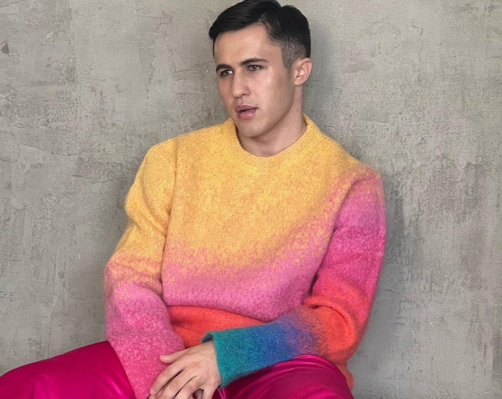 Christopher "Chris" Olsen (TikTok) Age, Wiki, Height, Wife, Girlfriend, Family, Biography, Net